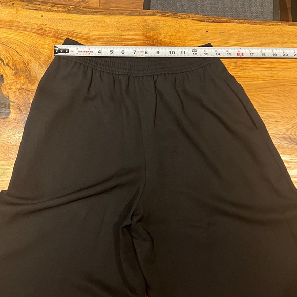 Aritzia Black Wide Leg Pants - Picture 7 of 9